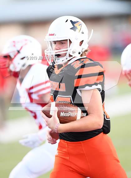 Thumbnail 2 in Petrolia vs. Hico photogallery.