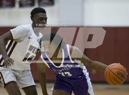 Thumbnail 1 in Collinsville @ Belleville West photogallery.