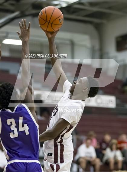 Thumbnail 3 in Collinsville @ Belleville West photogallery.