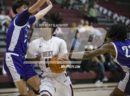 Thumbnail 3 in Collinsville @ Belleville West photogallery.