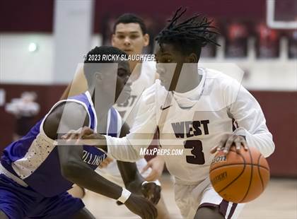 Thumbnail 3 in Collinsville @ Belleville West photogallery.