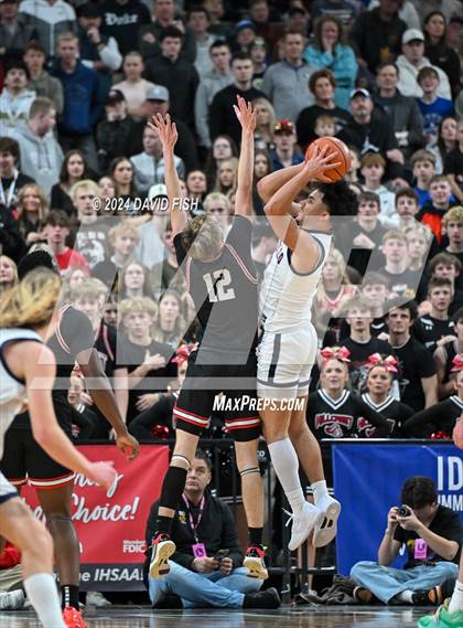 Thumbnail 2 in Pocatello vs. Hillcrest (IHSAA 4A Final) photogallery.