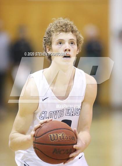 Thumbnail 1 in Clovis East vs. Manteca photogallery.