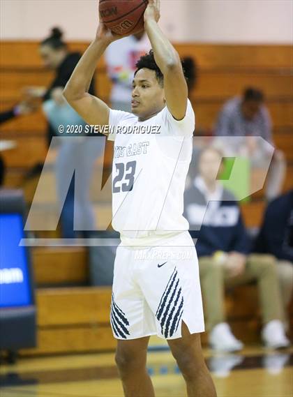 Thumbnail 1 in Clovis East vs. Manteca photogallery.