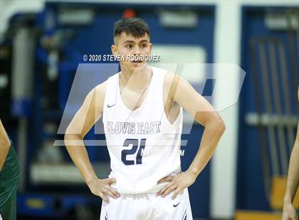 Thumbnail 3 in Clovis East vs. Manteca photogallery.