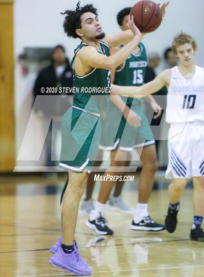Thumbnail 1 in Clovis East vs. Manteca photogallery.