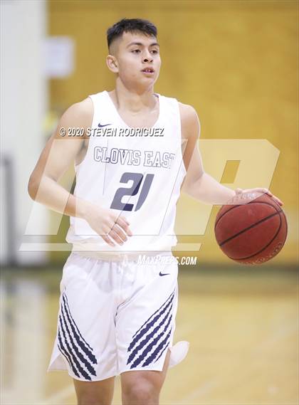 Thumbnail 3 in Clovis East vs. Manteca photogallery.