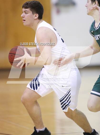 Thumbnail 2 in Clovis East vs. Manteca photogallery.