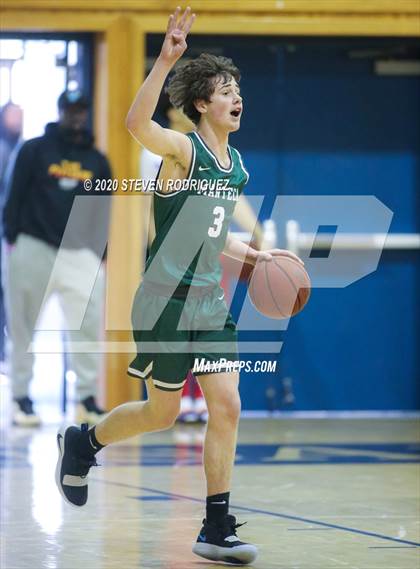 Thumbnail 2 in Clovis East vs. Manteca photogallery.