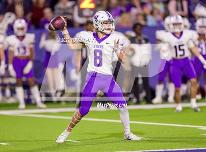 Thumbnail 2 in Brock vs. Mount Vernon (UIL 3A DI Semifinal) photogallery.
