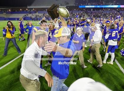 Thumbnail 2 in Brock vs. Mount Vernon (UIL 3A DI Semifinal) photogallery.