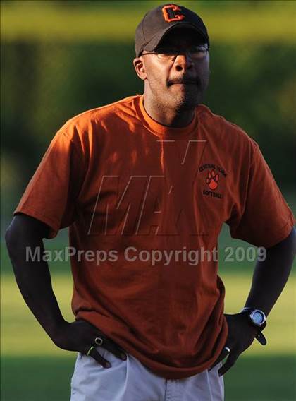 Thumbnail 2 in Lebanon vs Central York (PIAA District 3 Playoffs) photogallery.