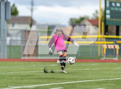 Thumbnail 2 in Montrose @ Windsor (CHSAA 4A Round 2) photogallery.