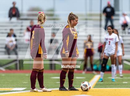Thumbnail 2 in Montrose @ Windsor (CHSAA 4A Round 2) photogallery.