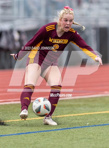 Thumbnail 2 in Montrose @ Windsor (CHSAA 4A Round 2) photogallery.