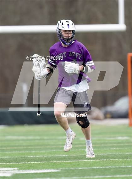 Thumbnail 2 in Port Jefferson vs William Floyd photogallery.