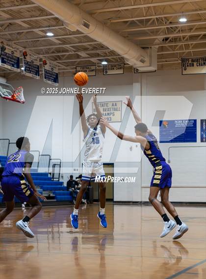 Thumbnail 3 in East Coweta @ North Clayton (Scrimmage) photogallery.