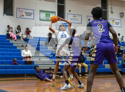 Thumbnail 2 in East Coweta @ North Clayton (Scrimmage) photogallery.