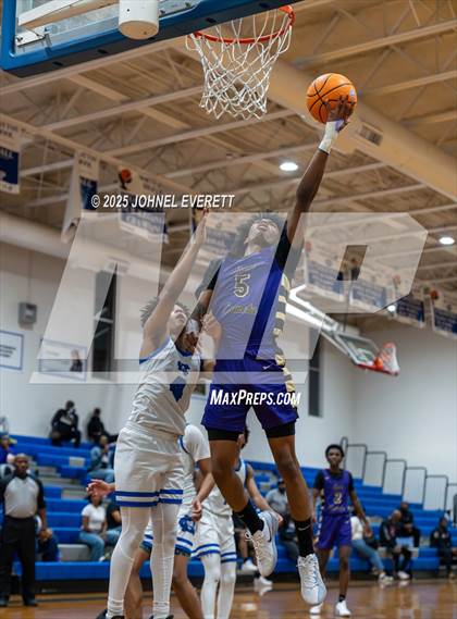 Thumbnail 1 in East Coweta @ North Clayton (Scrimmage) photogallery.