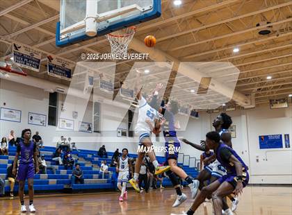 Thumbnail 1 in East Coweta @ North Clayton (Scrimmage) photogallery.