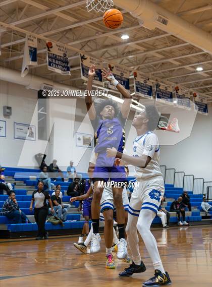 Thumbnail 1 in East Coweta @ North Clayton (Scrimmage) photogallery.