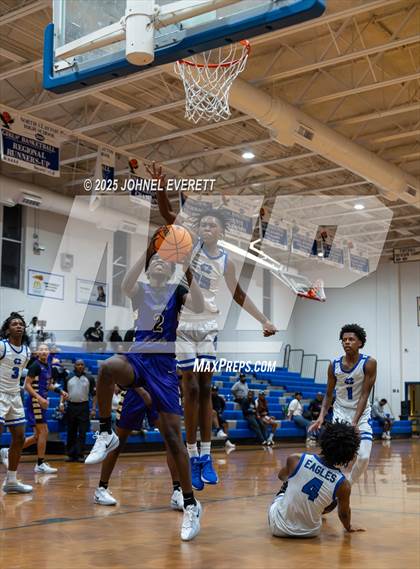 Thumbnail 2 in East Coweta @ North Clayton (Scrimmage) photogallery.