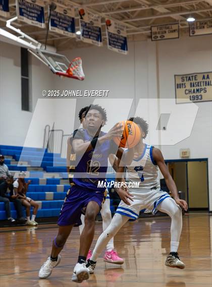 Thumbnail 3 in East Coweta @ North Clayton (Scrimmage) photogallery.