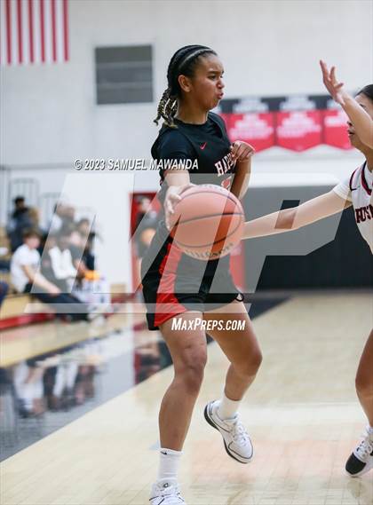 Thumbnail 2 in Village Christian @ Harvard-Westlake (Harvard-Westlake Tournament) photogallery.