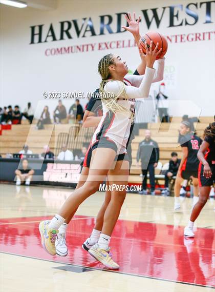 Thumbnail 1 in Village Christian @ Harvard-Westlake (Harvard-Westlake Tournament) photogallery.