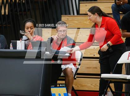 Thumbnail 3 in Village Christian @ Harvard-Westlake (Harvard-Westlake Tournament) photogallery.