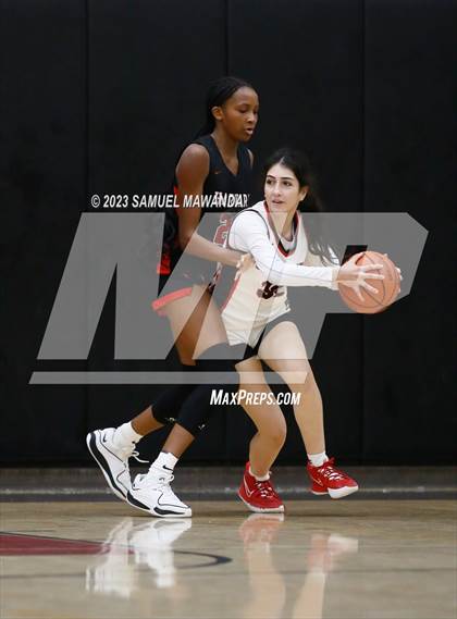 Thumbnail 3 in Village Christian @ Harvard-Westlake (Harvard-Westlake Tournament) photogallery.