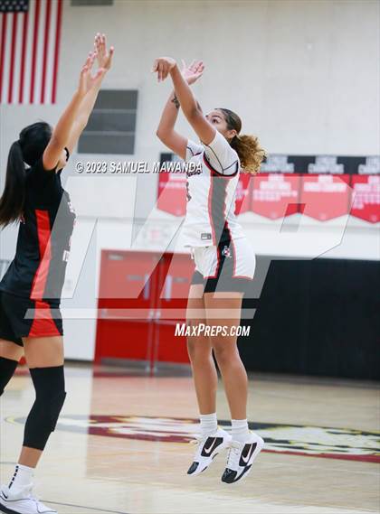 Thumbnail 2 in Village Christian @ Harvard-Westlake (Harvard-Westlake Tournament) photogallery.