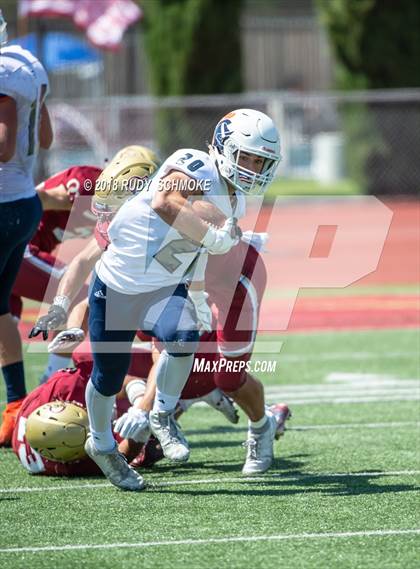 Thumbnail 2 in Oaks Christian @ Eastside Catholic (Honor Bowl) photogallery.