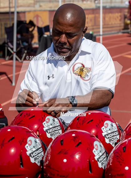 Thumbnail 2 in Oaks Christian @ Eastside Catholic (Honor Bowl) photogallery.