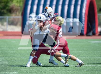 Thumbnail 3 in Oaks Christian @ Eastside Catholic (Honor Bowl) photogallery.