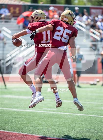 Thumbnail 3 in Oaks Christian @ Eastside Catholic (Honor Bowl) photogallery.