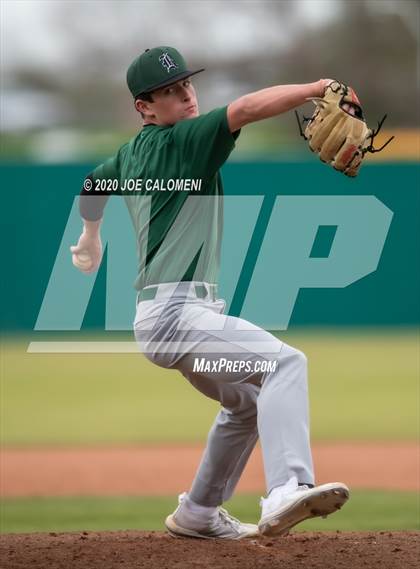 Thumbnail 3 in Reagan [Ronald] vs Lake Travis (Scrimmage) photogallery.