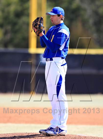 Thumbnail 2 in Lexington vs. Cathedral Catholic (National High School Invitational) photogallery.