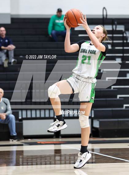 Thumbnail 2 in Iowa Park vs South Hills (Chicken Express Lady Porcupine Invitational) photogallery.