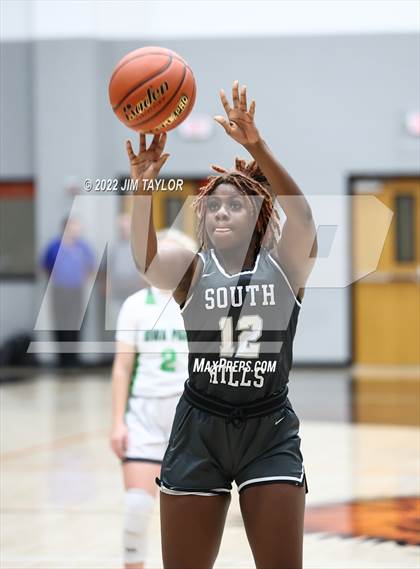Thumbnail 1 in Iowa Park vs South Hills (Chicken Express Lady Porcupine Invitational) photogallery.