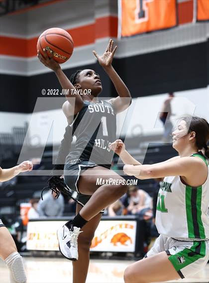 Thumbnail 3 in Iowa Park vs South Hills (Chicken Express Lady Porcupine Invitational) photogallery.