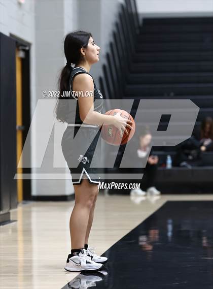 Thumbnail 1 in Iowa Park vs South Hills (Chicken Express Lady Porcupine Invitational) photogallery.