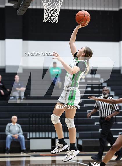 Thumbnail 2 in Iowa Park vs South Hills (Chicken Express Lady Porcupine Invitational) photogallery.