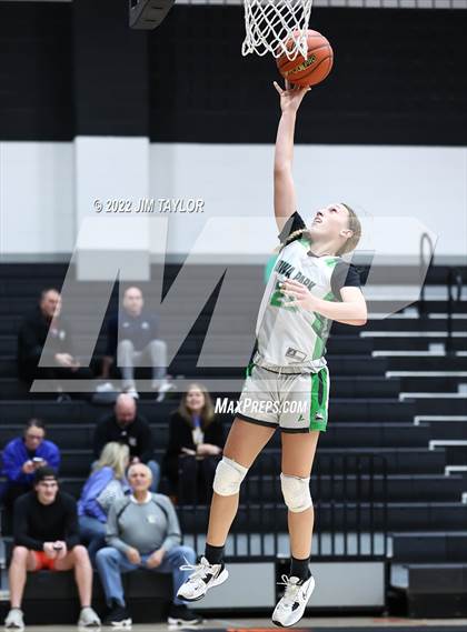 Thumbnail 1 in Iowa Park vs South Hills (Chicken Express Lady Porcupine Invitational) photogallery.