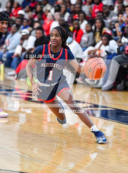 Thumbnail 2 in La Vega vs Madisonville (UIL 4A Reg III Final) photogallery.