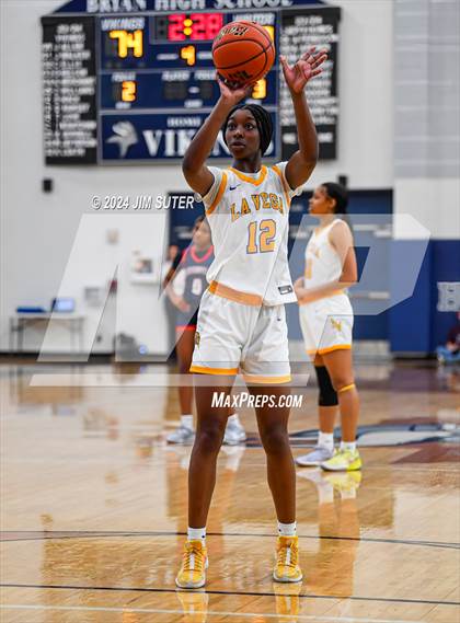 Thumbnail 1 in La Vega vs Madisonville (UIL 4A Reg III Final) photogallery.