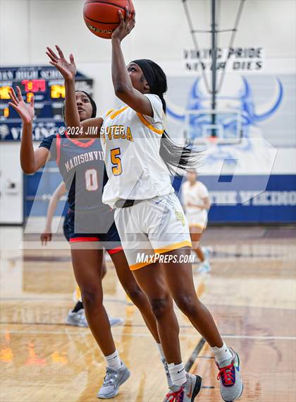 Thumbnail 2 in La Vega vs Madisonville (UIL 4A Reg III Final) photogallery.