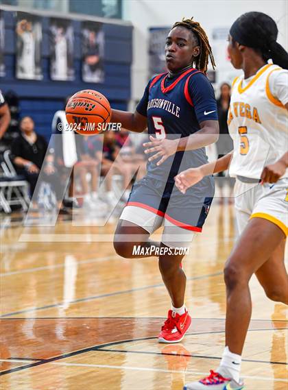 Thumbnail 2 in La Vega vs Madisonville (UIL 4A Reg III Final) photogallery.