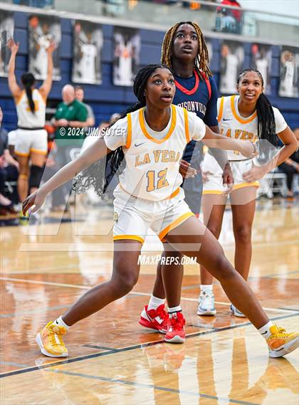 Thumbnail 2 in La Vega vs Madisonville (UIL 4A Reg III Final) photogallery.