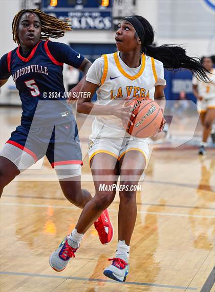 Thumbnail 1 in La Vega vs Madisonville (UIL 4A Reg III Final) photogallery.
